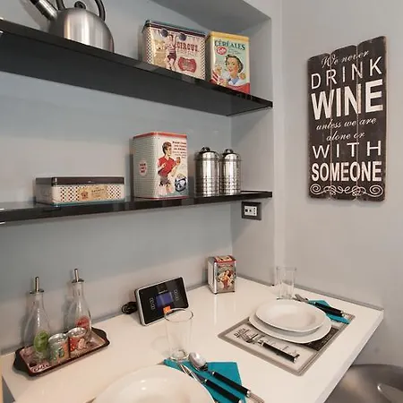 Largo Donnaregina Апартаменты Неаполь