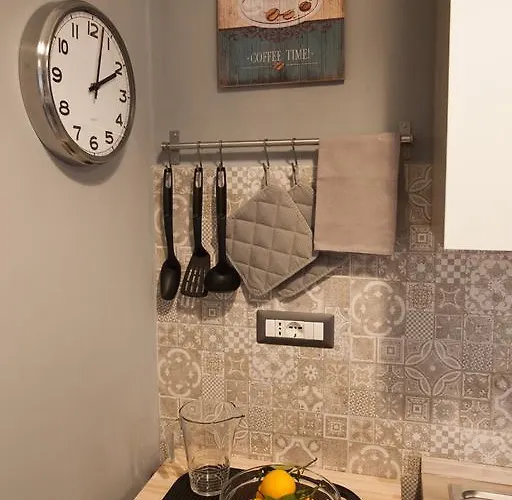 Largo Donnaregina شقة نابولي