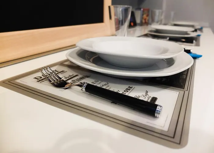 Largo Donnaregina نابولي